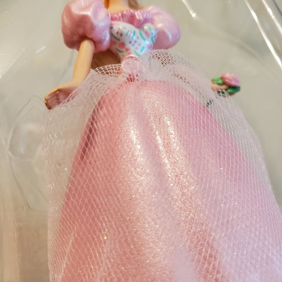 Hallmark Barbie Easter Springtime 1996 ornament - Picture 4 of 5